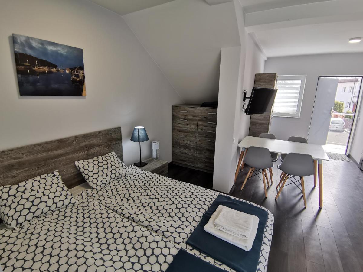 Apartamenty Portowy Мжежино Екстер'єр фото